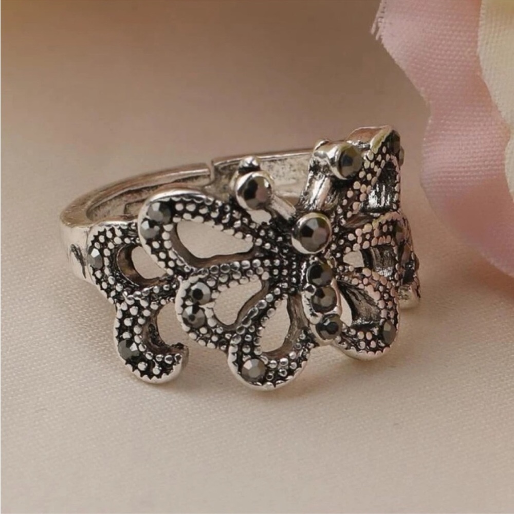 BUTTERFLY SILVER RING - Picture 2 of 4